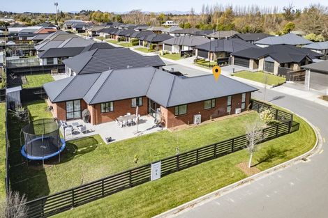 Photo of property in 22 Minerva Crescent, Woodend, 7610