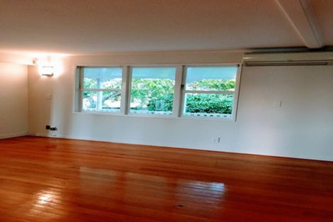 Photo of property in 2a Waller Avenue, Bucklands Beach, Auckland, 2012