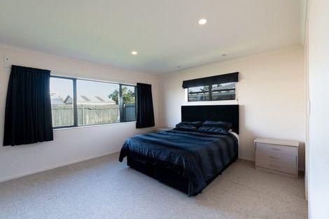 Photo of property in 83 Roberts Line, Kelvin Grove, Palmerston North, 4414
