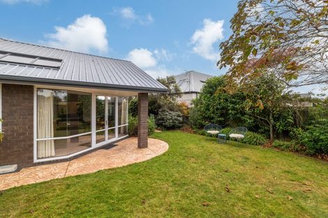 Photo of property in 31 Millcroft Place, Parklands, Christchurch, 8083