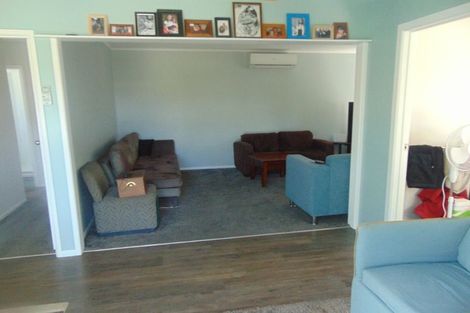 Photo of property in 27 Imrie Avenue, Mangere, Auckland, 2022