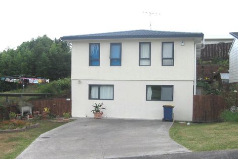 Photo of property in 8 Garner Place, Glenfield, Auckland, 0629