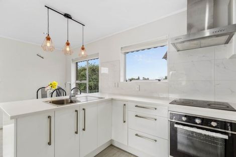 Photo of property in 94 Lynwood Road, New Lynn, Auckland, 0600