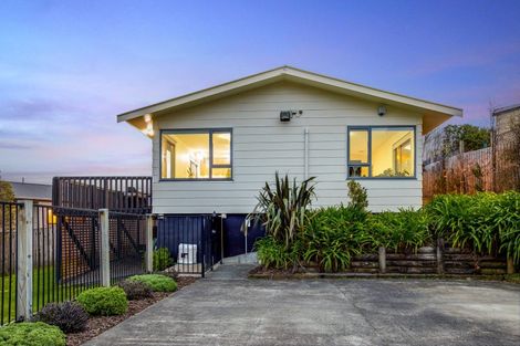 Photo of property in 4 Staysail Place, Whitby, Porirua, 5024
