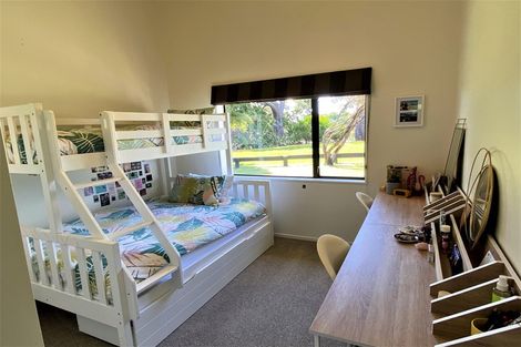 Photo of property in 5 Godwit Place, Waiuku, 2123