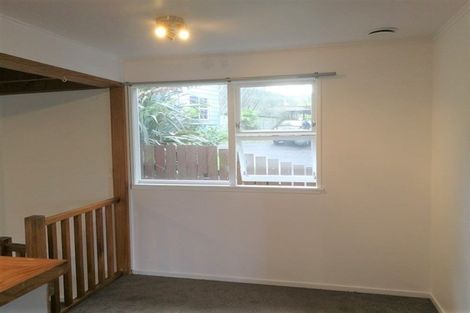 Photo of property in 2 Sylvan Park Avenue, Milford, Auckland, 0620