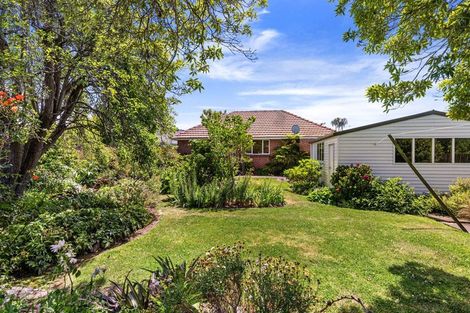 Photo of property in 87 Aorangi Road, Bryndwr, Christchurch, 8053