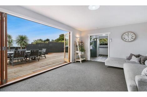 Photo of property in 6 Jade Place, Parklands, Christchurch, 8083