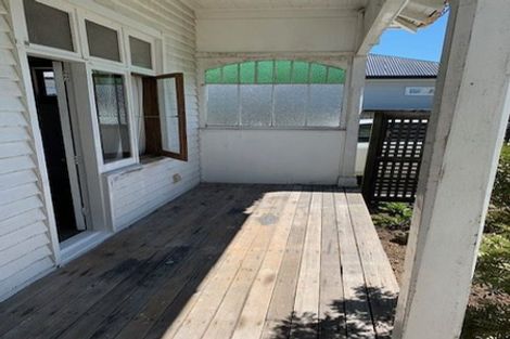 Photo of property in 17 Lyndon Street, Riccarton, Christchurch, 8011