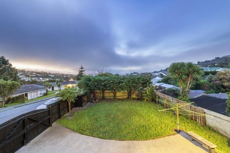 Photo of property in 25 Helston Road, Johnsonville, Wellington, 6037