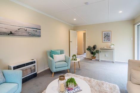Photo of property in 8 Leybourne Avenue, Waikanae, 5036