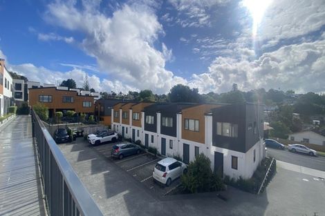 Photo of property in Rf202b, 24/18 Hewlett Road, Massey, Auckland, 0614