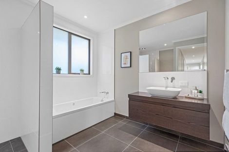 Photo of property in 24 Rexford Heights, Pyes Pa, Tauranga, 3112