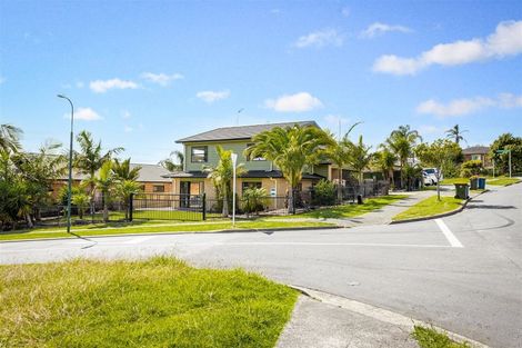 Photo of property in 59a Hewlett Road, Massey, Auckland, 0614