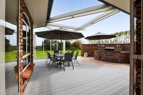 Photo of property in 211 Tawhiti Road, Hawera, 4672