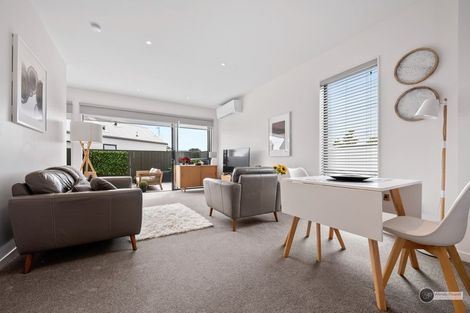 Photo of property in 15/6u Oswald Crescent, Paparangi, Wellington, 6037