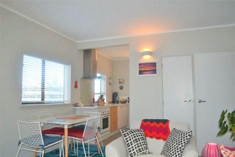 Photo of property in Hobson Court Flats, 54/70u Hobson Street, Thorndon, Wellington, 6011