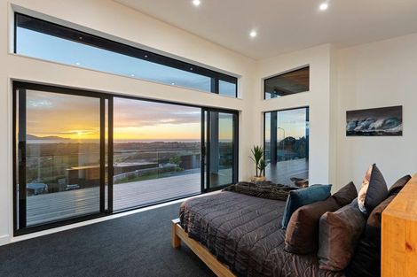 Photo of property in 8 Whio Place, Waikanae, 5036