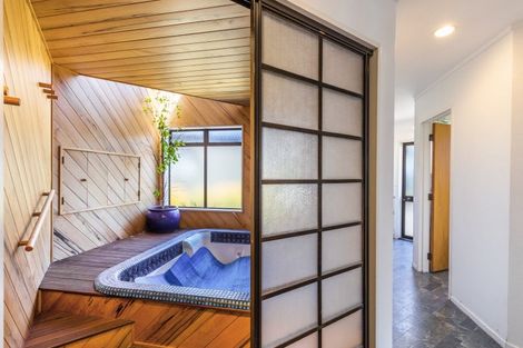 Photo of property in 94 Wharewaka Road, Wharewaka, Taupo, 3330
