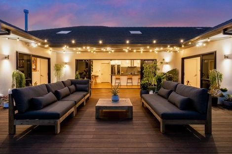 Photo of property in 133 Kent Terrace, Taradale, Napier, 4112