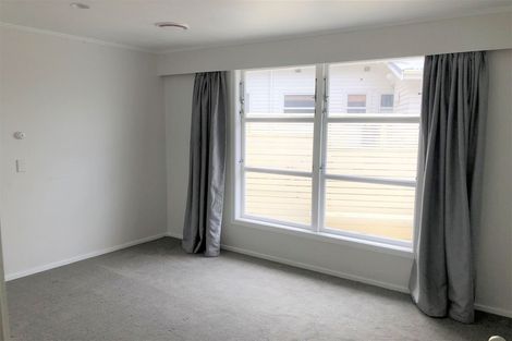 Photo of property in 10 Voltaire Street, Karori, Wellington, 6012