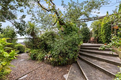 Photo of property in 90 Churchill Drive, Taradale, Napier, 4112