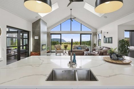 Photo of property in 32 Lacebark Drive, Kinloch, Taupo, 3377