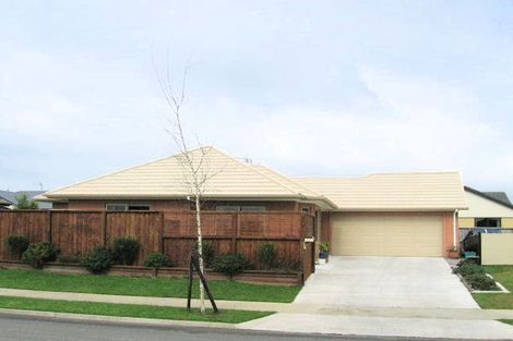 Photo of property in 12 Holford Place, Huntington, Hamilton, 3210