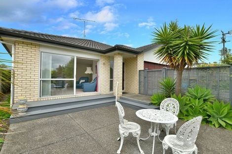 Photo of property in 1/4 Rosario Crescent, Red Beach, 0932