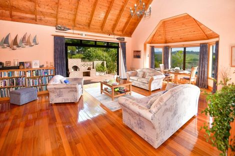 Photo of property in 836 Sandspit Road, Warkworth, 0982