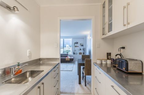 Photo of property in Hobson Court Flats, 56/70u Hobson Street, Thorndon, Wellington, 6011