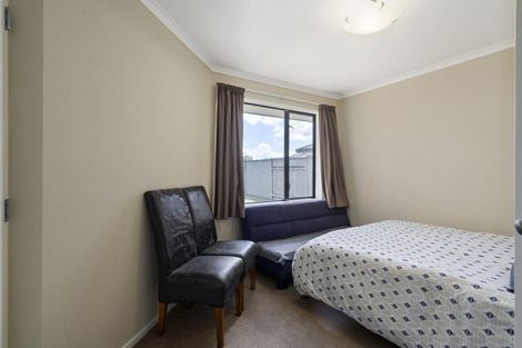 Photo of property in 33 Geneva Terrace, Kelvin Grove, Palmerston North, 4414