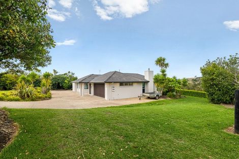 Photo of property in 466 Whitehills Road, Waitoki, Silverdale, 0994