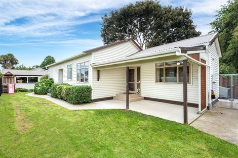 Photo of property in 24 Riverview Street, Beckenham, Christchurch, 8023