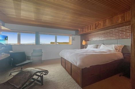 Photo of property in Seaview Apartments, 4/64 Milford Road, Milford, Auckland, 0620