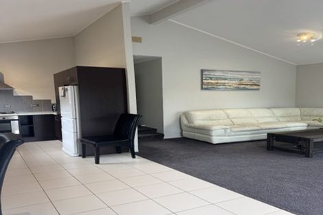 Photo of property in 32a Bayview Road, Bayview, Auckland, 0629