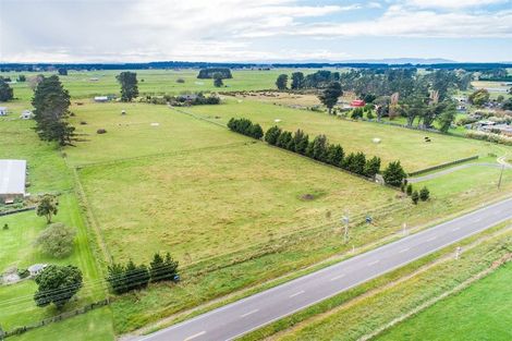 Photo of property in 27 Rangiotu Road, Himatangi, 4477