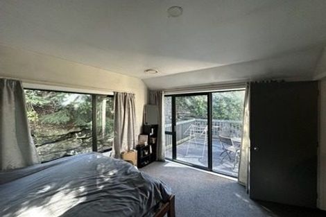 Photo of property in 10b Cameron Place, Fernhill, Queenstown, 9300