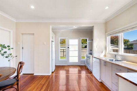 Photo of property in Jellicoe Street, Mayfair, Hastings, 4122