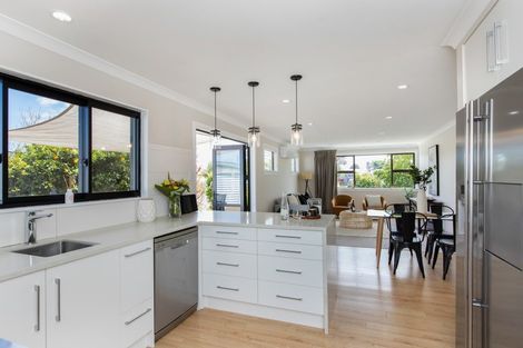 Photo of property in 41 Peddie Street, Taradale, Napier, 4112