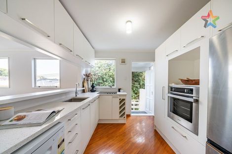 Photo of property in Mcfarlane Mews, 2u7 Mcfarlane Street, Mount Victoria, Wellington, 6011