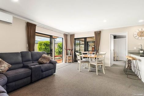 Photo of property in 71 Hamilton Drive, Waiuku, 2123