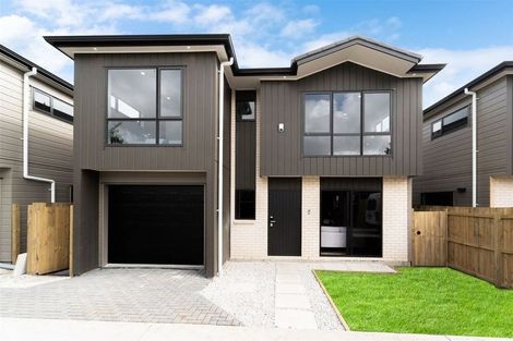Photo of property in 30c Godley Road, Green Bay, Auckland, 0604