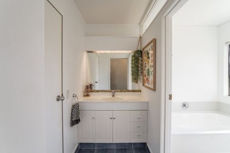 Photo of property in 14 Halyard Close, Flagstaff, Hamilton, 3210