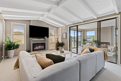 Photo of property in 24 Rexford Heights, Pyes Pa, Tauranga, 3112