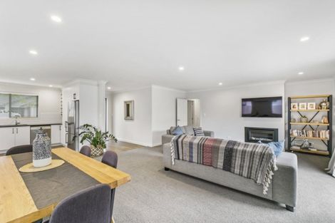 Photo of property in 3 Cowell Crescent, Pyes Pa, Tauranga, 3112