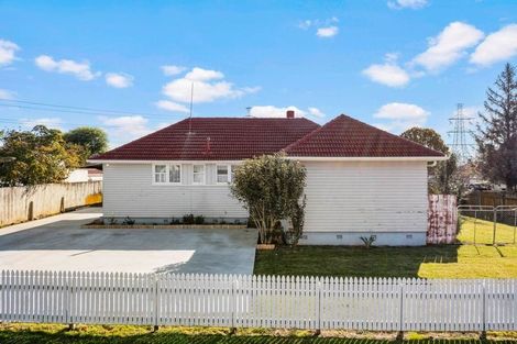 Photo of property in 35 Waipapa Crescent, Otara, Auckland, 2023