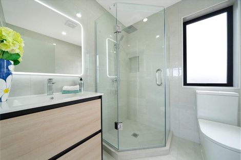 Photo of property in 21 Parker Avenue, New Lynn, Auckland, 0600