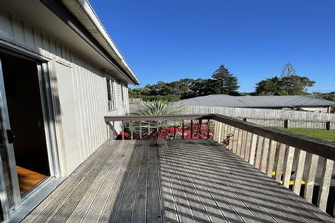Photo of property in 94 Don Buck Road, Massey, Auckland, 0614