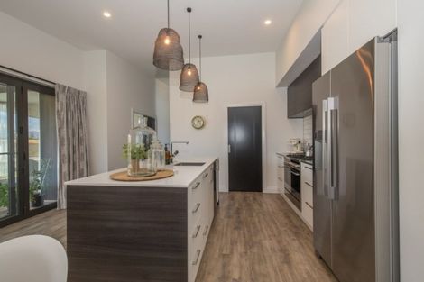 Photo of property in 27 Matipo Street, Wanaka, 9305